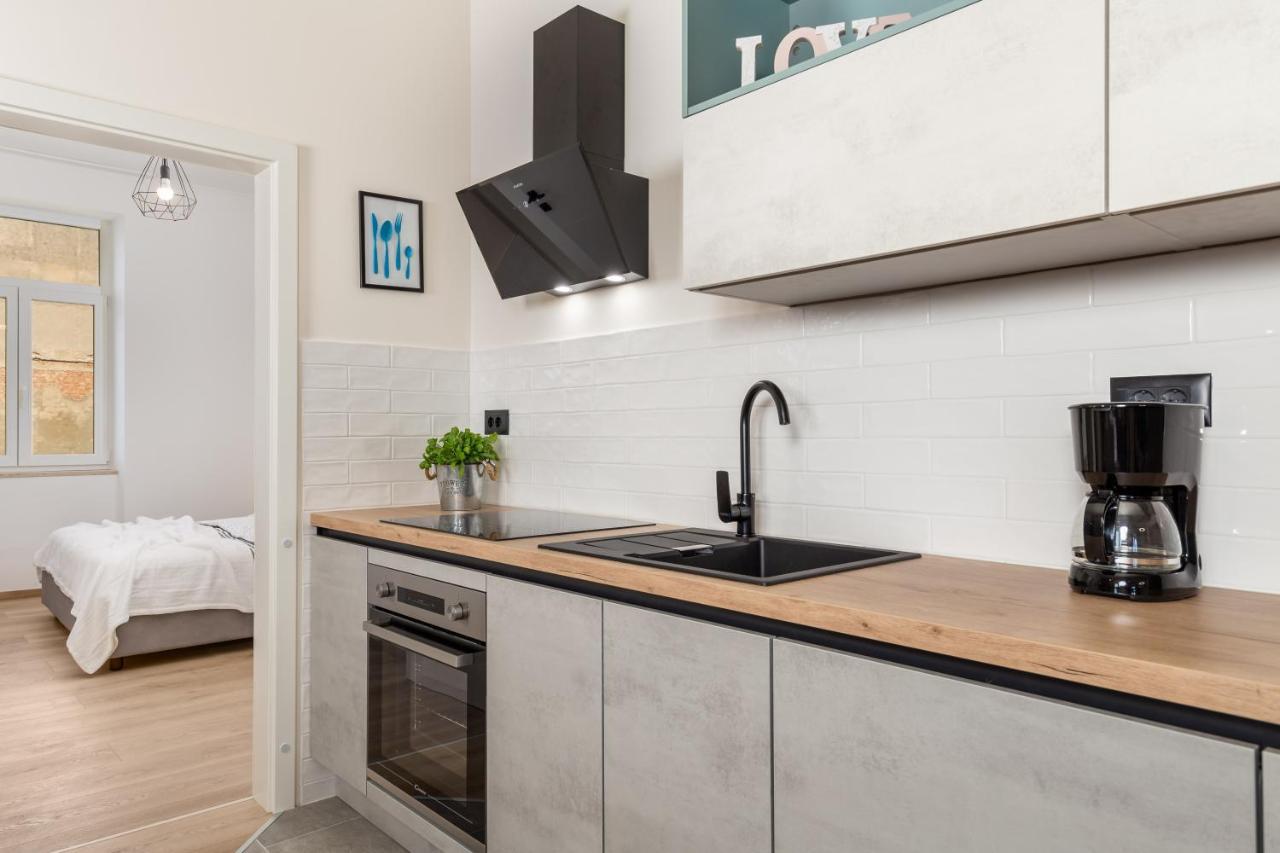 Apartment Vintasio Риека Экстерьер фото
